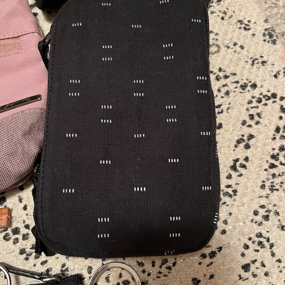 Lot of 3 Dakine/Po Campo Travel Crossbody Bags & Wallets - Picture 4 of 9